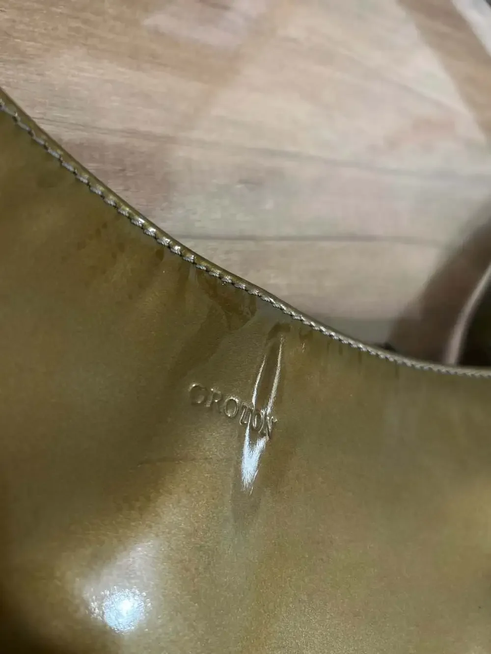 Y2K Oroton Olive Green Patent Leather Shoulder Bag